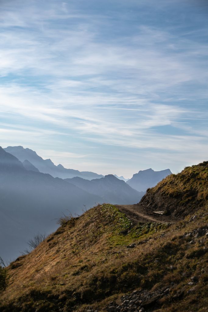 Beautiful mountain path with stunning views of Swiss Alps in Walenstadt, perfect for adventure lovers.